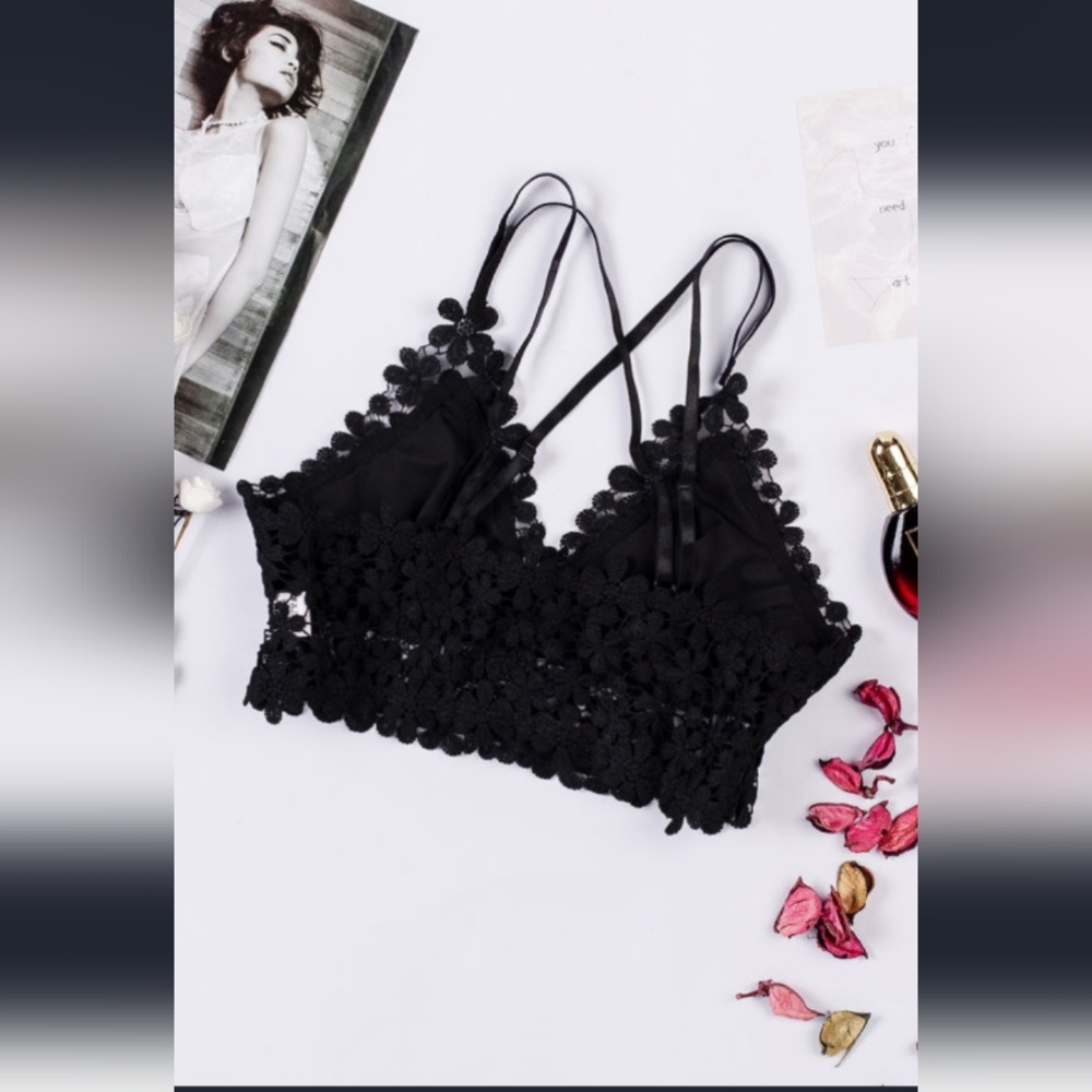 Lace Floral Crochet Strap Bralette - Picture 9 of 9